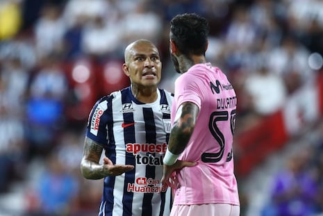 Paolo Guerrero volvió a raparse la cabeza en la previa al duelo entre Alianza Lima vs. Sport Boys
