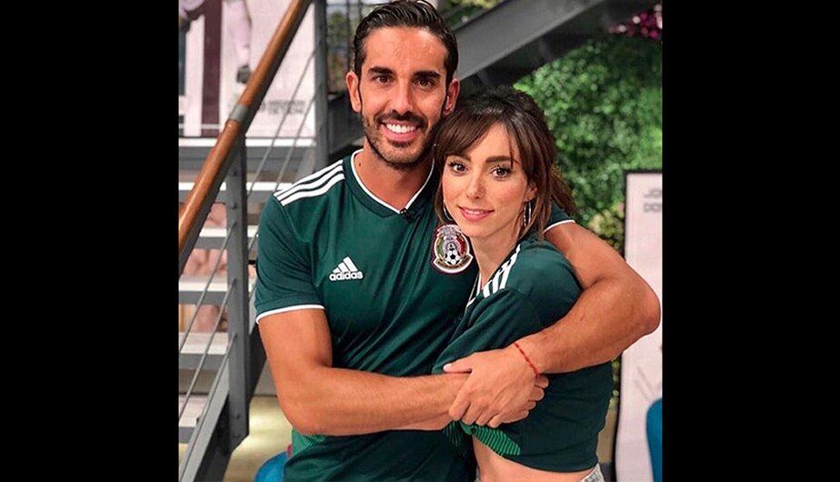 Natalia Téllez junto a su novio, el fotógrafo Antonio Zabala. (Foto: Natalia Téllez / Instagram)