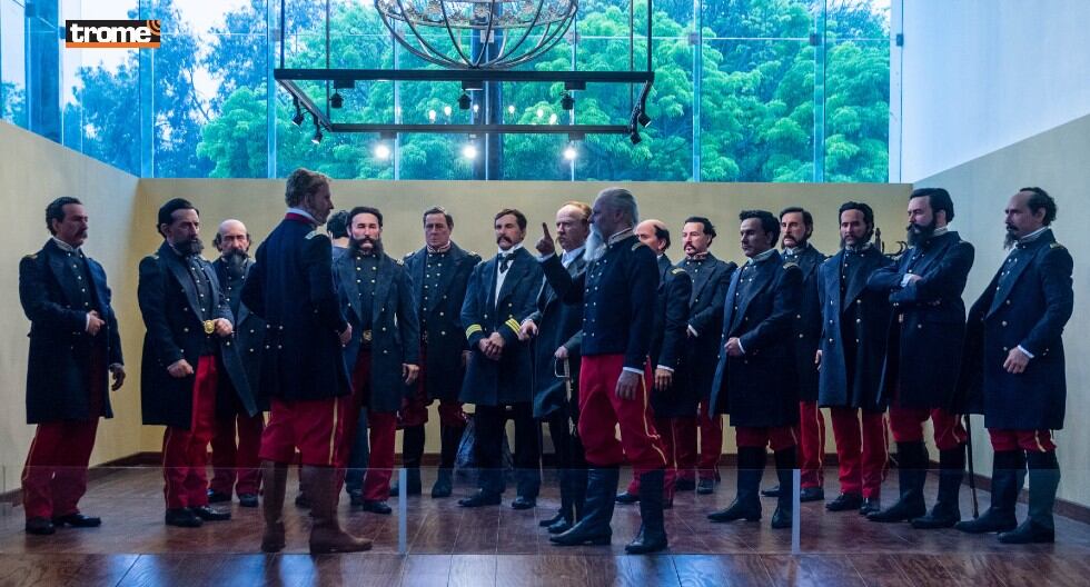 Artista peruano elaboró esculturas de Francisco Bolognesi, Alfonso Ugarte y otros héroes, a tamaño natural, y con tanto realismo que hasta simula expresiones y poros de la piel. (Walt Wizard / Municipalidad de Surco / Trome)