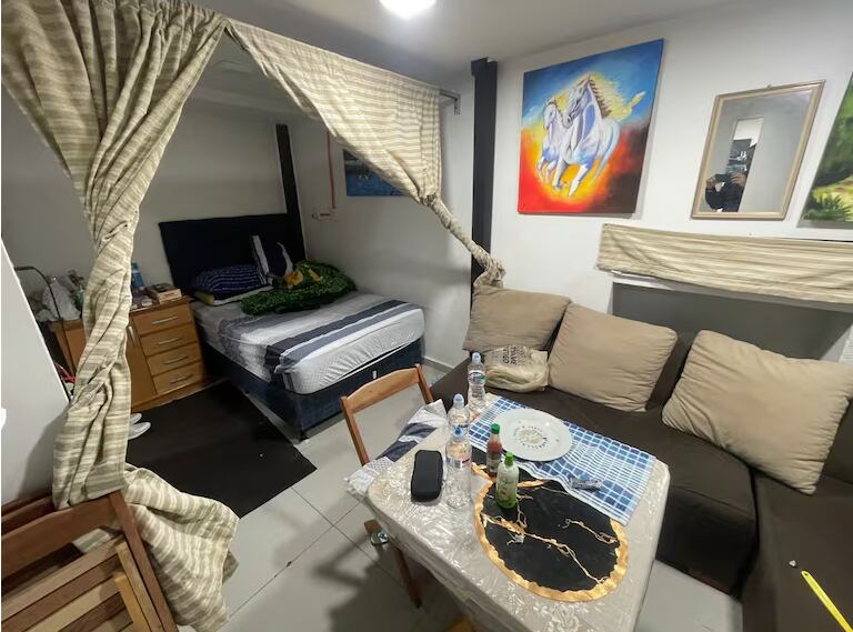 Celda VIP hallada en la Penitenciaria Martín Mendoza de Emboscada en Paraguay.