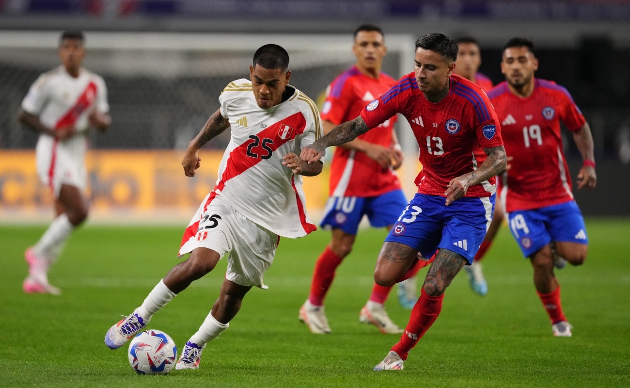 La blanquirroja tiene que apelar al buen fútbol para contrarrestar físico de canadienses. (Foto: AFP)