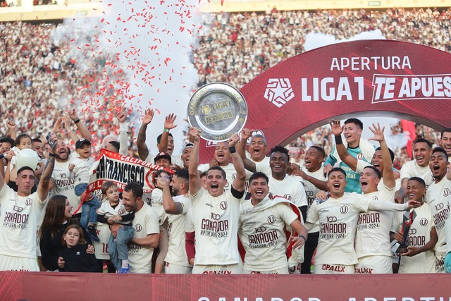 Celebración de Universitario como ganador del Torneo Apertura (Fotos: Jesús Saucedo)