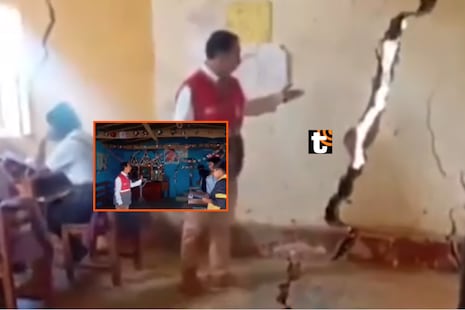 ¡Colegio a punto de colapsar! Escolares estudian en capilla de cementerio en Piura