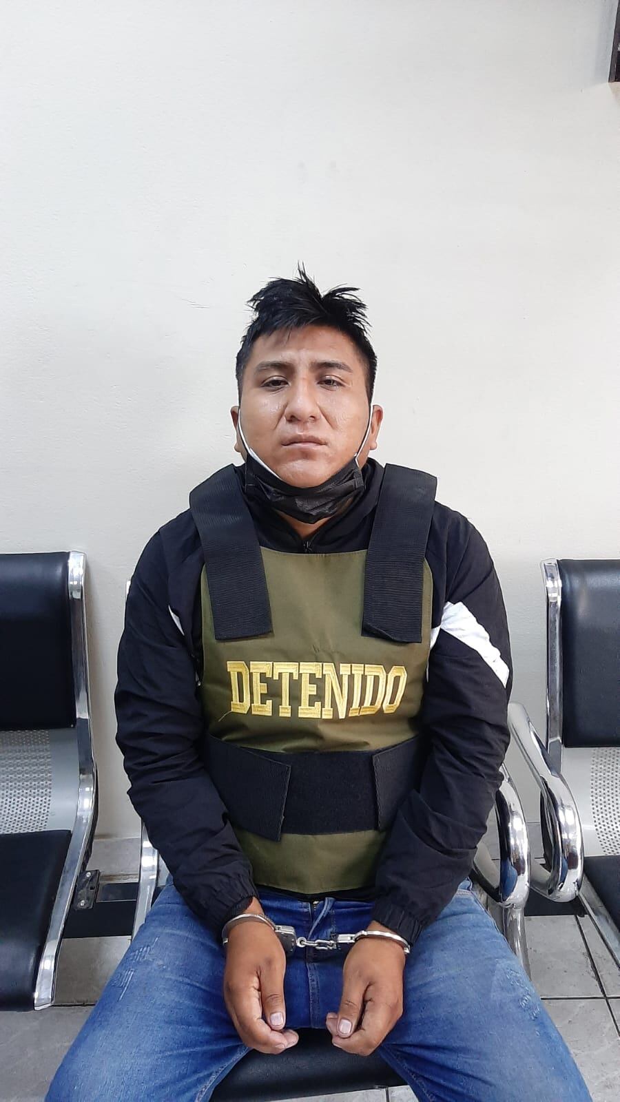 Los policías de Diprove atraparon a José Antonio Halanoca Mamani (31), que sería miembro de la banda de robacarros ‘Los Malditos del Cono Sur’. (foto: TROME)