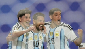 Argentina GOLEÓ 3-0 a Argelia con hack trick de Lionel Messi | VIDEO