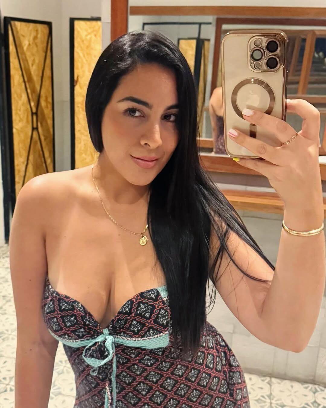 Lilia Moretti, esposa de Reimond Manco