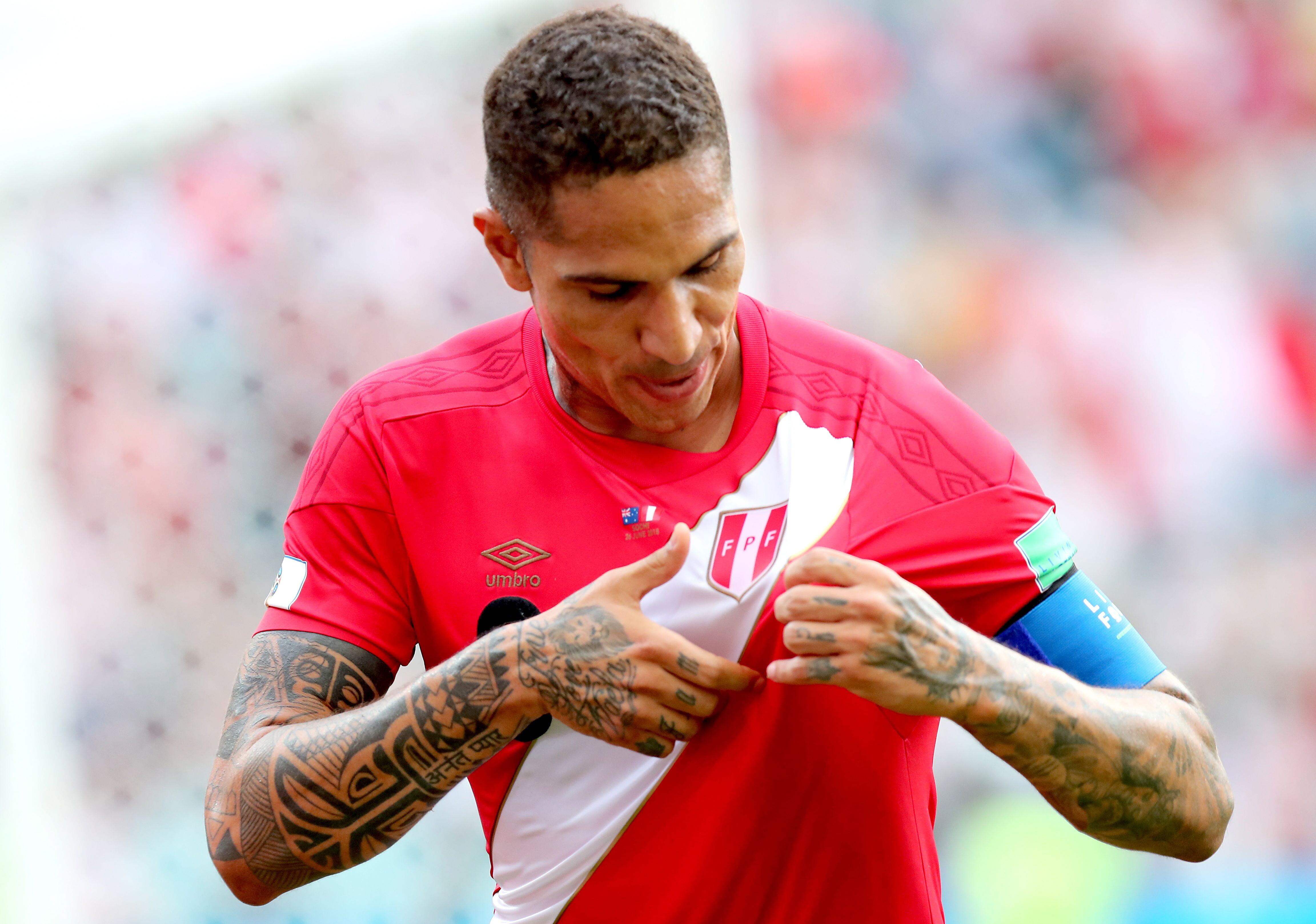 Sochi (Russian Federation), 26/06/2018.- Paolo Guerrero of Peru celebrates scoring the 2-0 during the FIFA World Cup 2018 group C preliminary round soccer match between Australia and Peru in Sochi, Russia, 26 June 2018. (RESTRICTIONS APPLY: Editorial Use Only, not used in association with any commercial entity - Images must not be used in any form of alert service or push service of any kind including via mobile alert services, downloads to mobile devices or MMS messaging - Images must appear as still images and must not emulate match action video footage - No alteration is made to, and no text or image is superimposed over, any published image which: (a) intentionally obscures or removes a sponsor identification image; or (b) adds or overlays the commercial identification of any third party which is not officially associated with the FIFA World Cup) (Mundial de Fútbol, Rusia) EFE/EPA/MOHAMED MESSARA EDITORIAL USE ONLY Group C Australia vs Peru