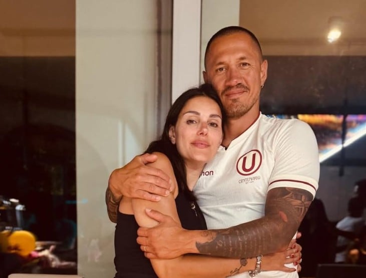 Gianluca Lapadula y su esposa.