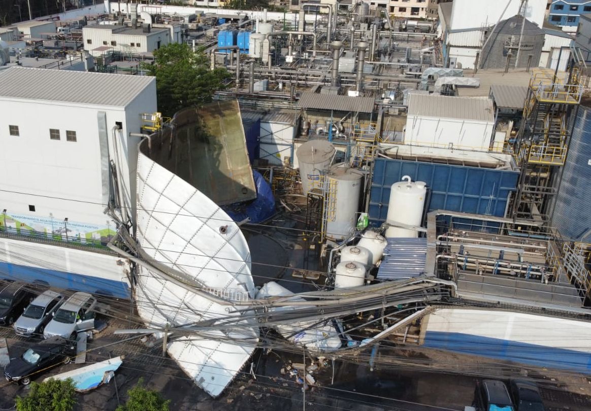 Explosión causó gran temor entre trabajadores de Pepsico. (FOTOS: Anthony Niño de Guzmán/ @photo.gec)