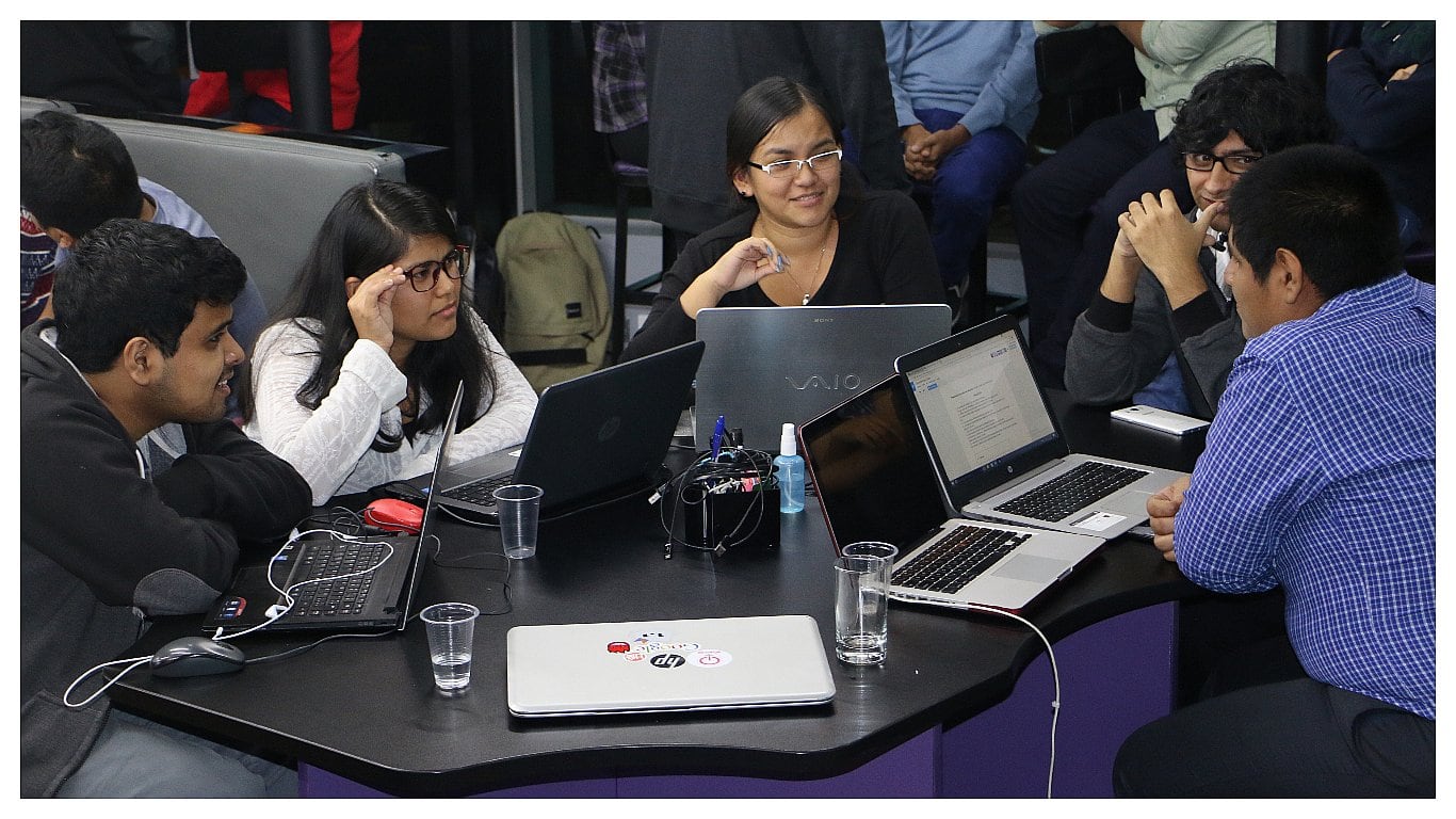 Organizan retiros para aprender programación gratis en Lima