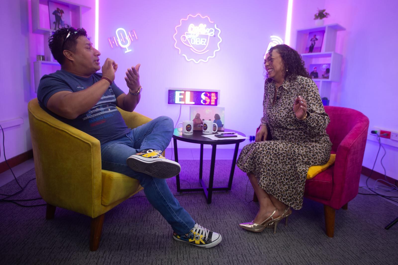 Danny Rosales en Café con la Chevez