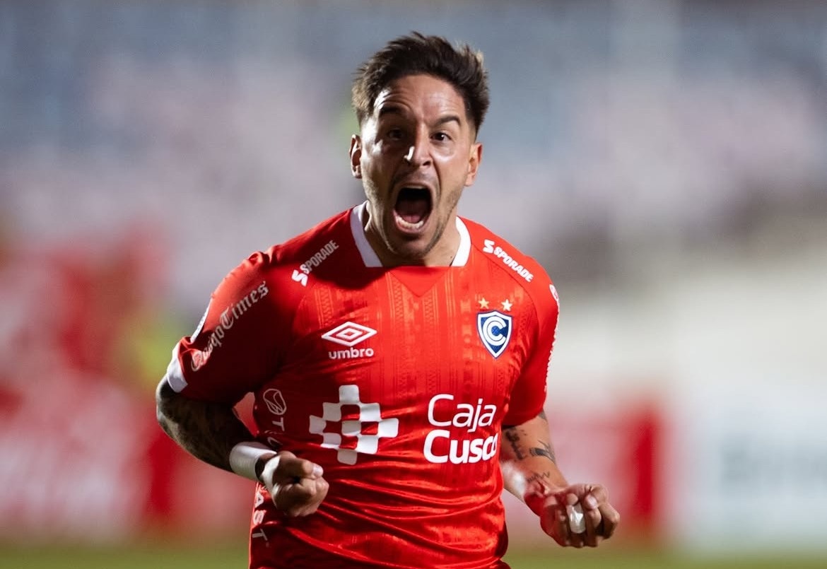 Alejandro Hohberg con dos goles fue una de las figuras de Cienciano ante Lanús. (@clubcienciano)