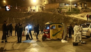 Asesinato en SJL: sicario acribilla a Mototaxista dentro de su propio vehículo