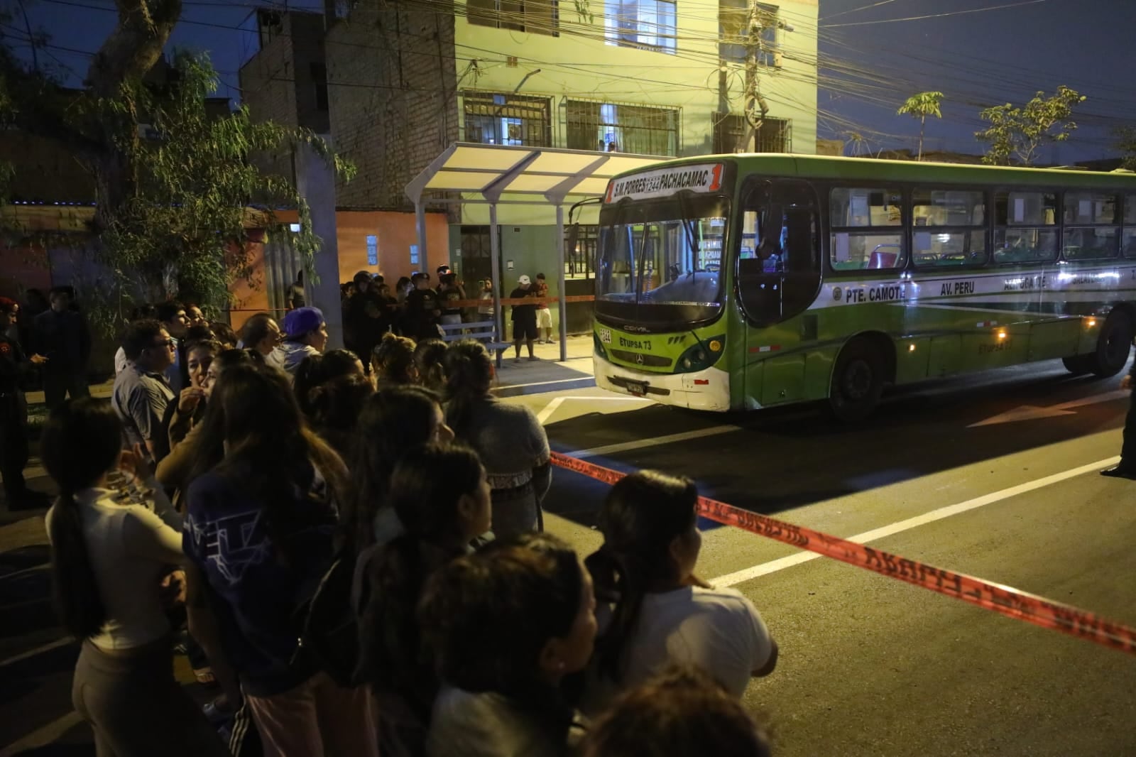 Otro chofer de bus es asesinado en San Martín de Porres. (Fotos: Antonio Melgarejo/ @photo.gec)
