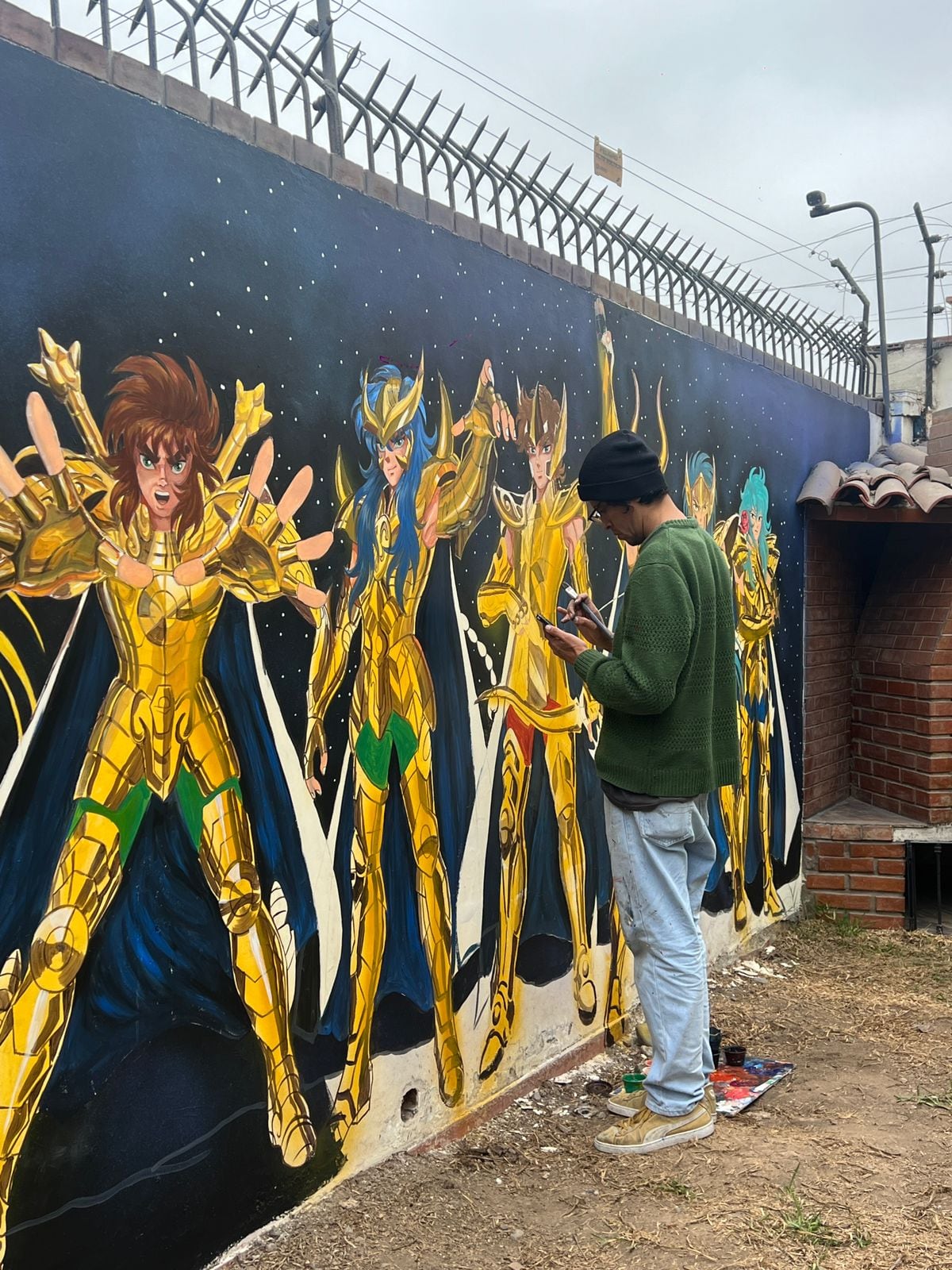 El nuevo mural que prepara Jorge de Pegaso, estará al interior de su vivienda.