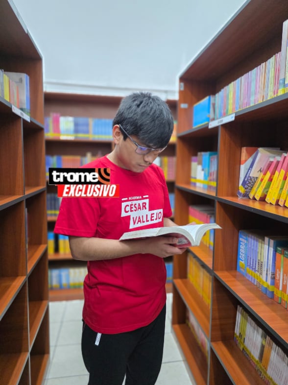 "En las tardes iba a la biblioteca de la academia para repasar", dijo Trome el adolescente Josué Orihuela, primer puesto cómputo general admisión UNI 2025-II. (Entrevista: Isabel Medina /Trome).