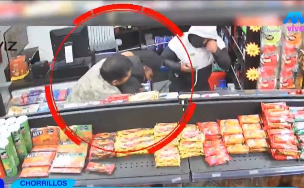 Policía enfrentó a delincuentes armados. (Captura Ocurre ahora)