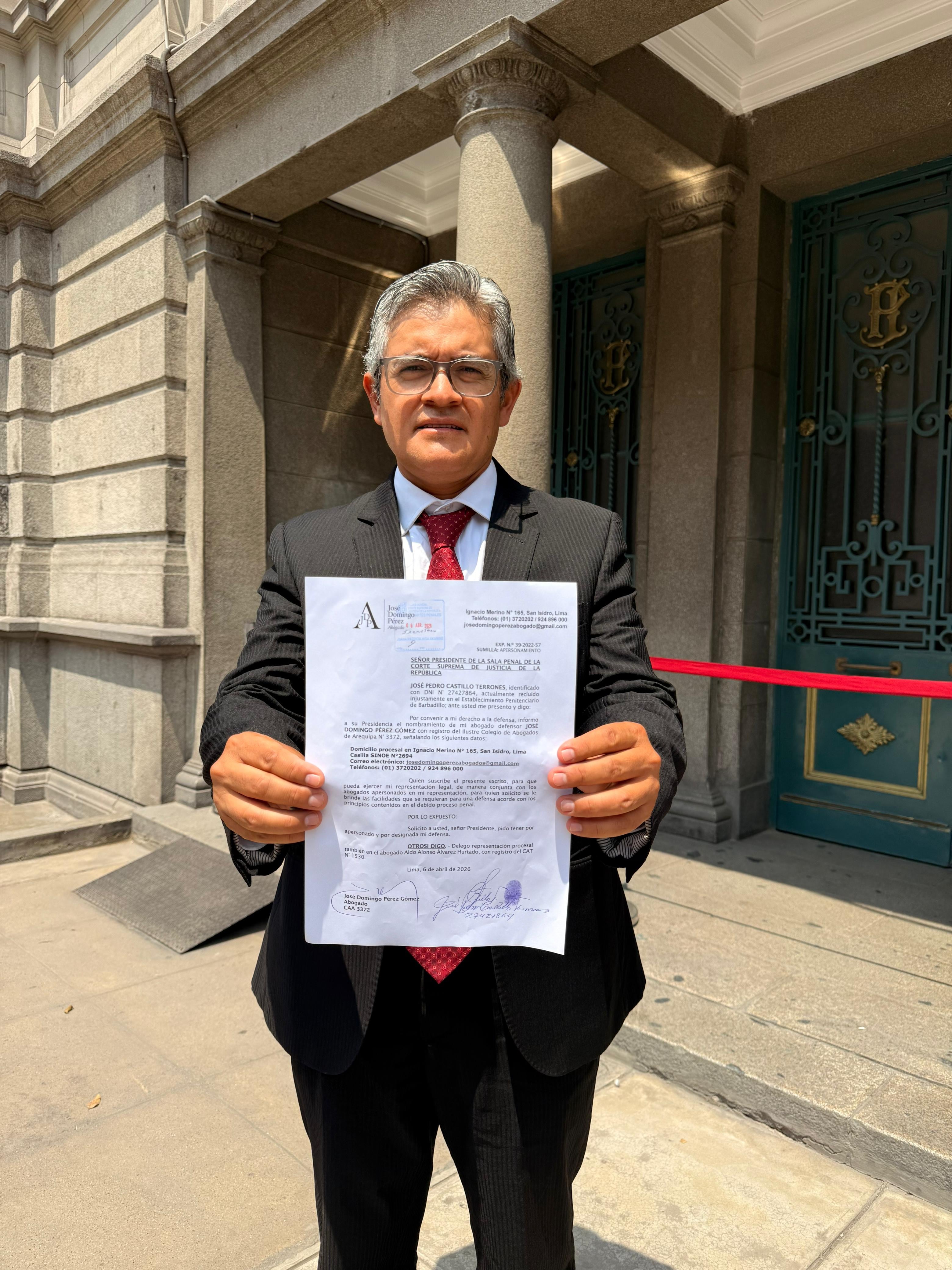 JOSE DOMINGO PÉREZ ASUME LA DEFENSA DE PEDRO CASTILLO