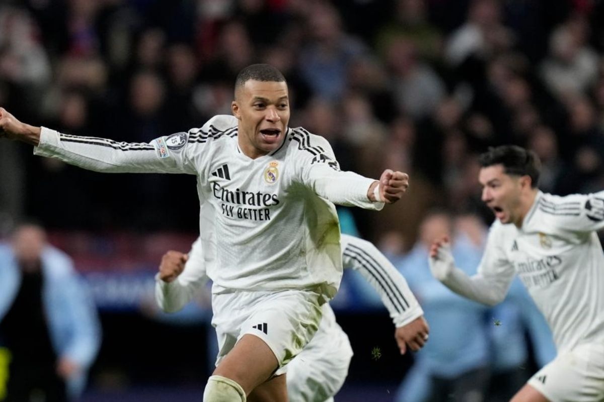 Mbappé festeja clasificación de Real Madrid en Champions (Foto: EFE)