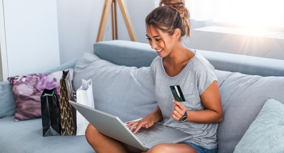 Para ingresar tus datos personales y finalizar tu compra online, utiliza una conexión a internet segura y privada.