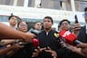 ¡En libertad! Diputado Julián Pérez salió de comisaría, pero seguirá bajo investigación por presunta agresión a su expareja