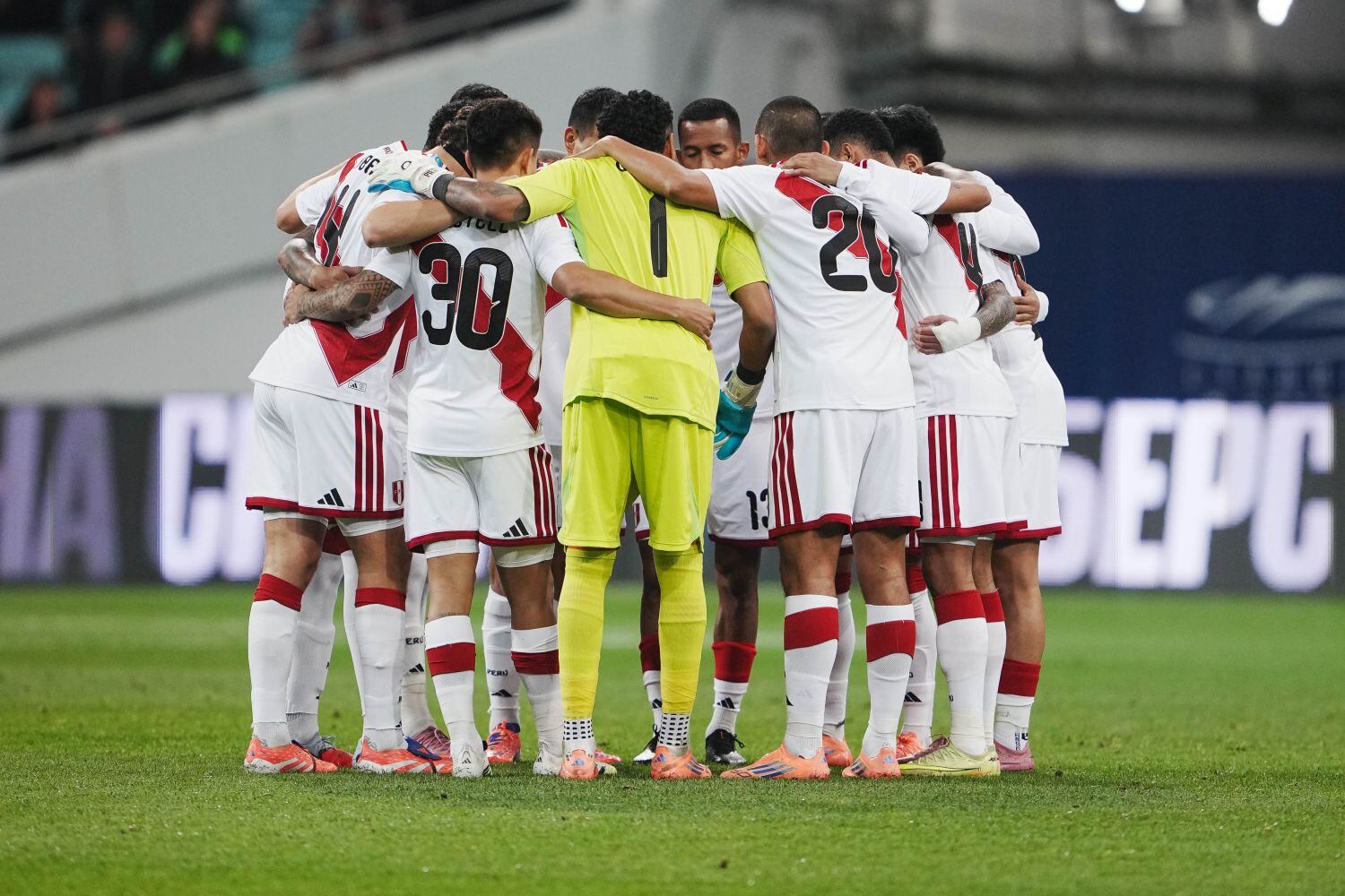 La Bicolor cerró su 2025 con derrota ante Chile. De los tres amistosos, solo empató con Rusia. (Foto: FPF)