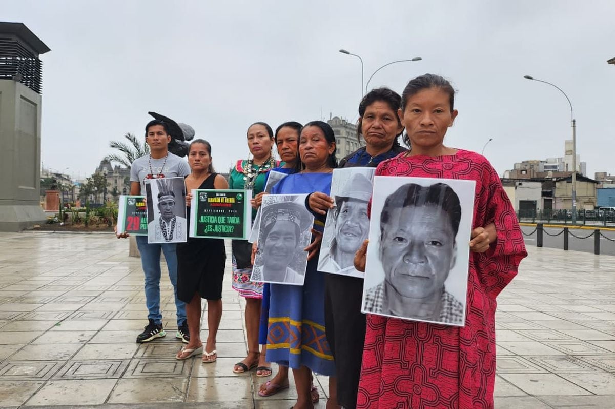 Deudos de 4 líderes asháninkas asesinados. Foto: GEC