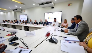 Promueven diálogo tripartido entre empresa, trabajadores y Estado