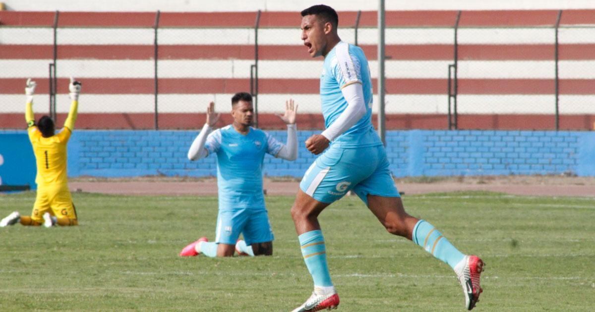 Alex Valera usa el GPS de la Selección Peruana. (Foto: Radio Ovación)