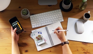 Aprende a gestionar tus finanzas para no tener pérdidas económicas en tu negocio