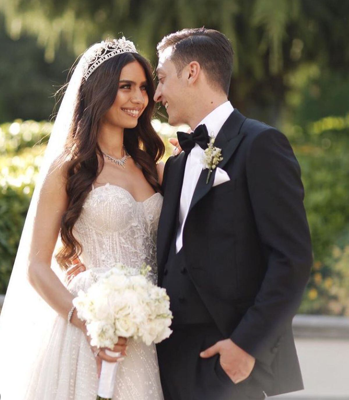 La actriz Amine Gülse se casó con el futbolista Mesut Özil en 2019 (Foto: Amine Gülse/Instagram)