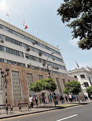 Carnaval de candidatos: 34 partidos políticos inscritos ante el JNE para las Elecciones 2026, hasta la medianoche