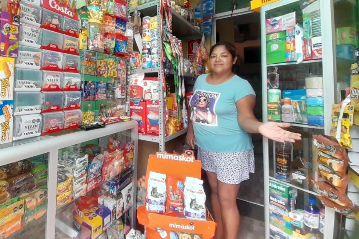 Mamita bodeguera está preocupada por lluvias e inundaciones.