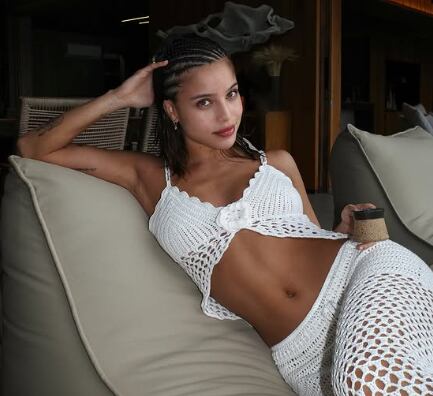 Emilia llega a Perú