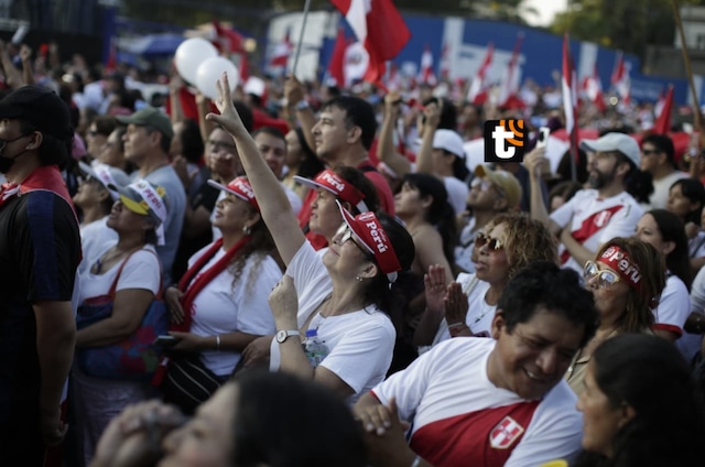 Cientos de personas se concentran en la Avenida de La Peruanidad en el Campo de Marte de Jesús María, para protestar contra el jefe de la ONPE Piero Corvetto y el presunto fraude reclamado por el partido de Renovación Popular.
Fotos: Julio Reaño/@photo.gec