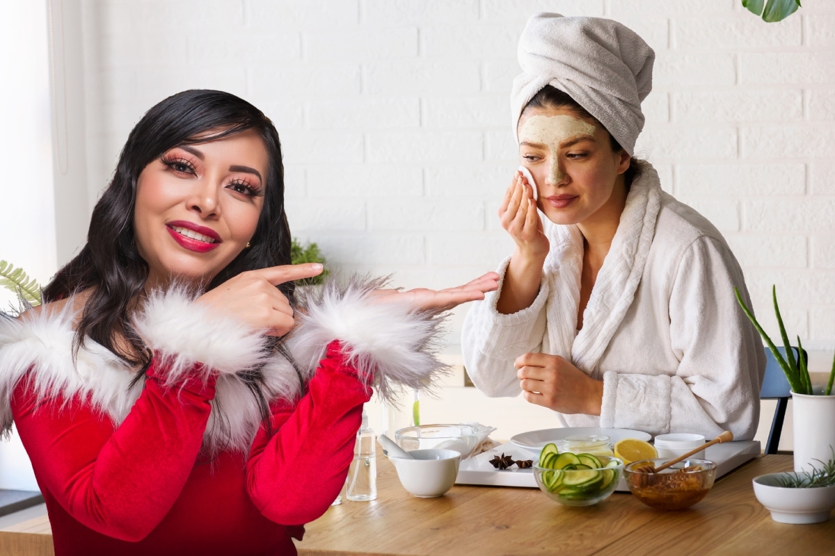 El exceso de maquillaje y estrés pueden dañar tu piel. Foto: Istock.