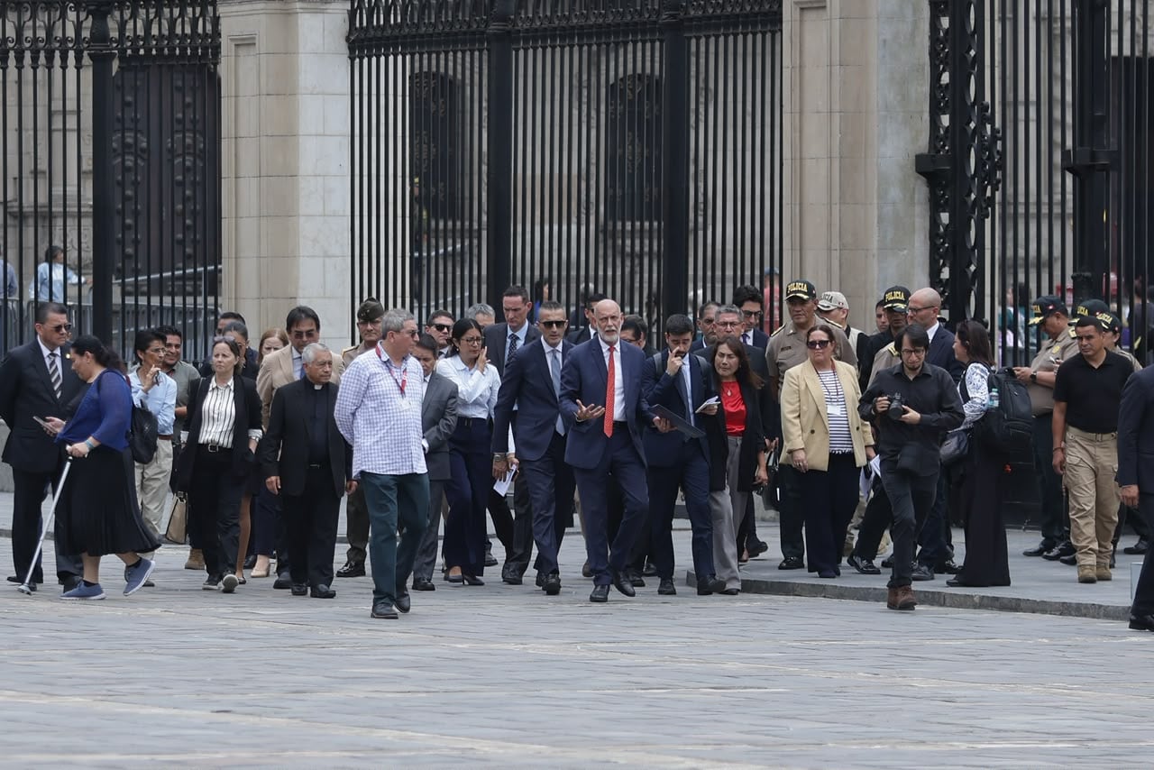 Comitiva del Vaticano estuvo en Las Nazarenas, Catedral de Lima y Palacio de Gobierno (Foto: GEC)