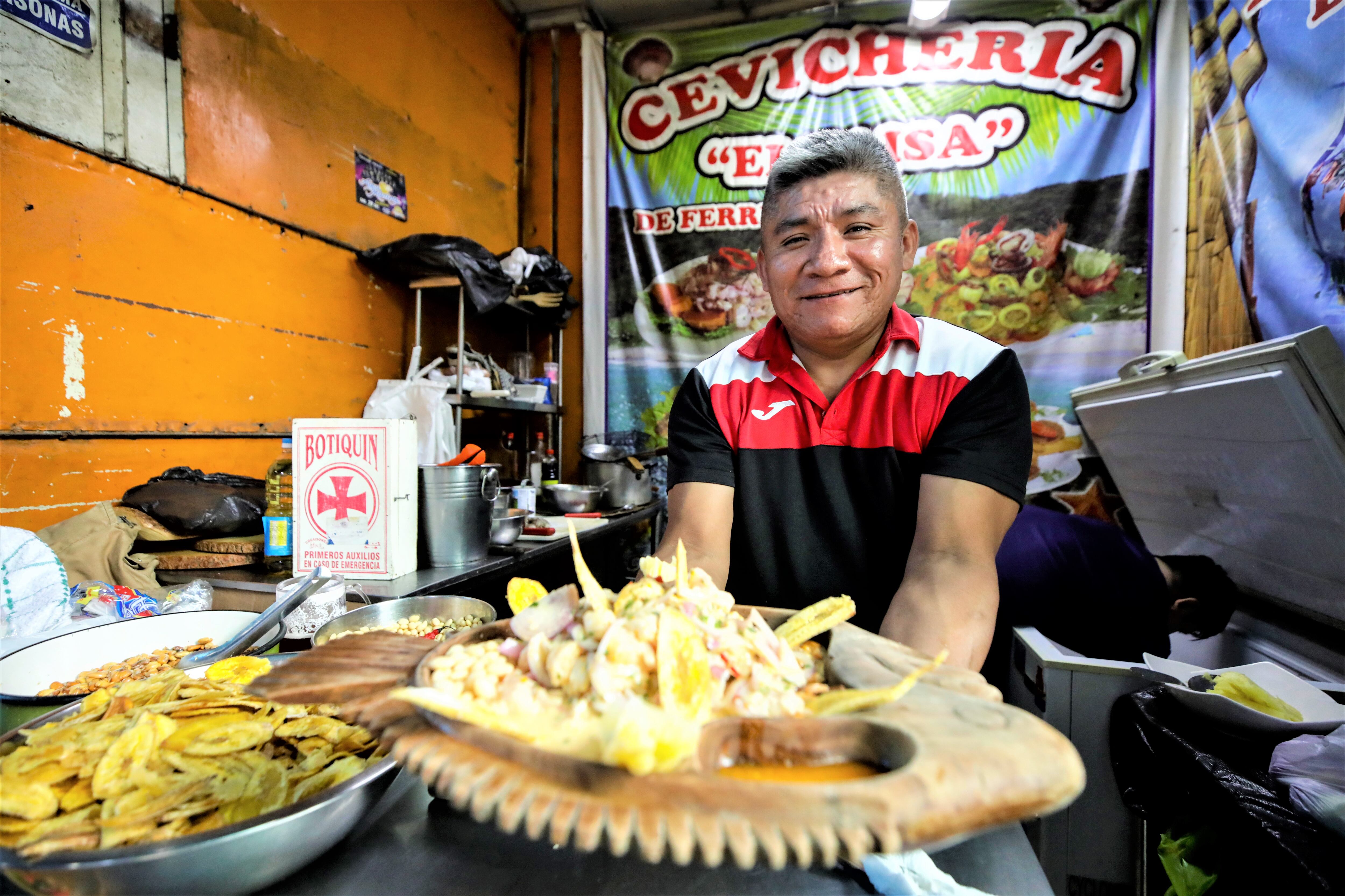 'El Paisa', un huarique escondido en el corazón del centro comercial.