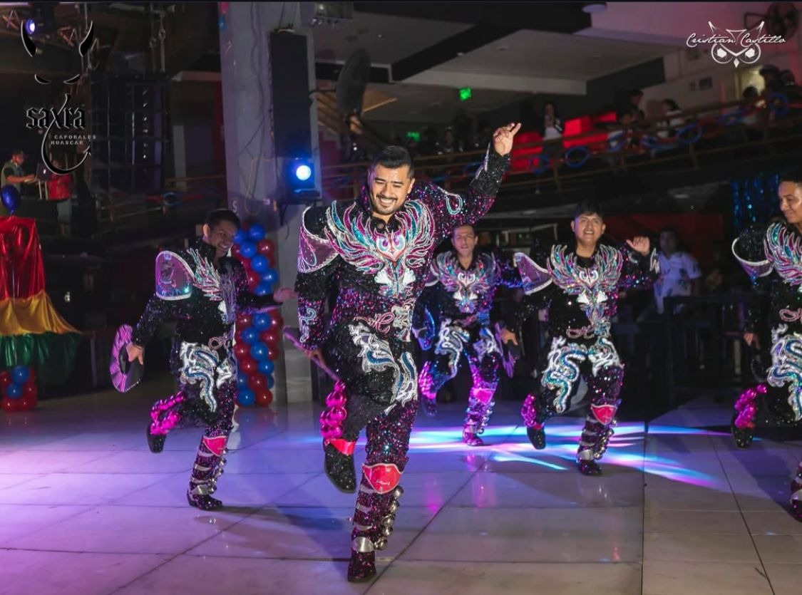 Una danza que demuestra identidad.