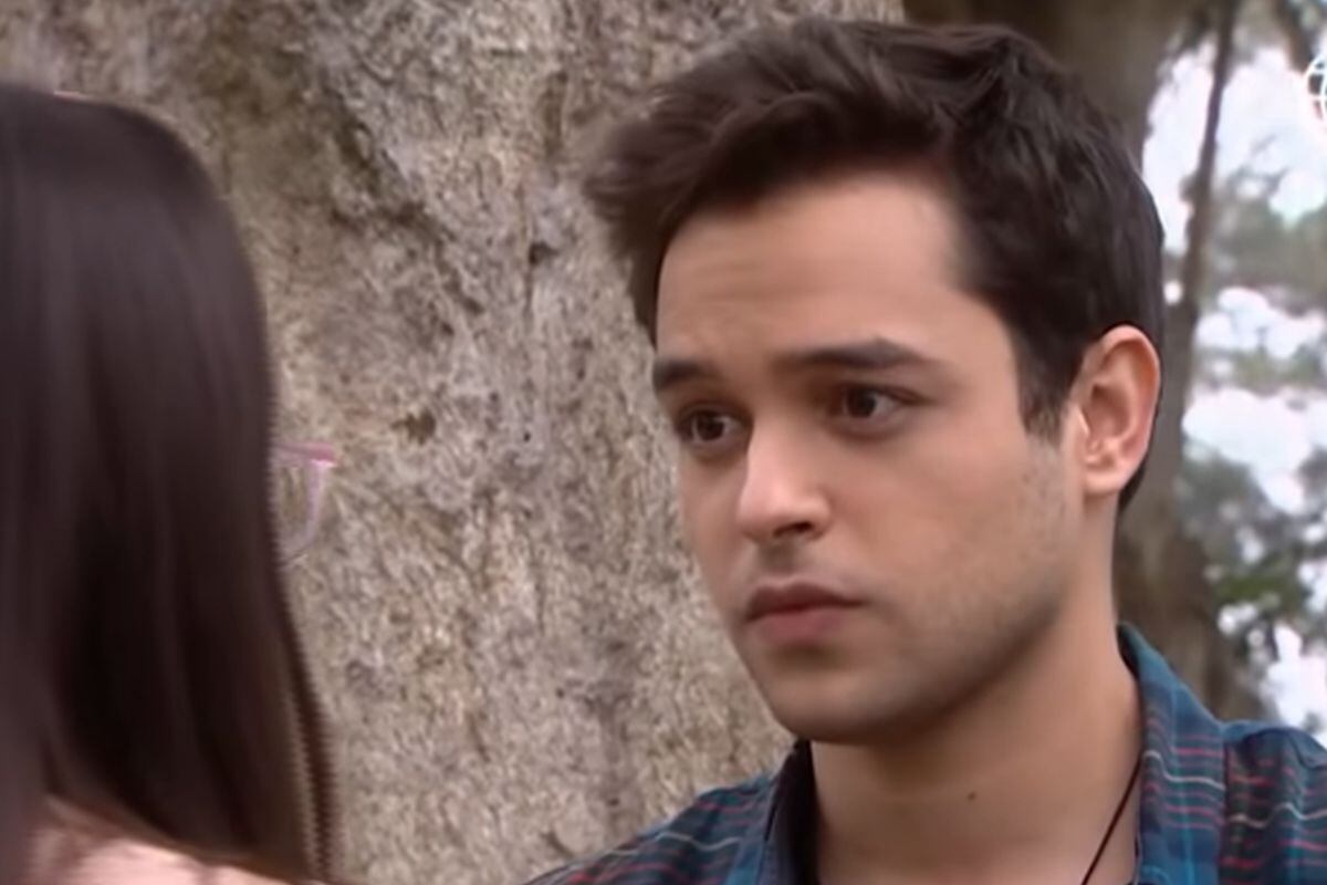 El actor peruano Franco Pennano interpreta a Percy en “De vuelta al barrio” (Foto: América TV)