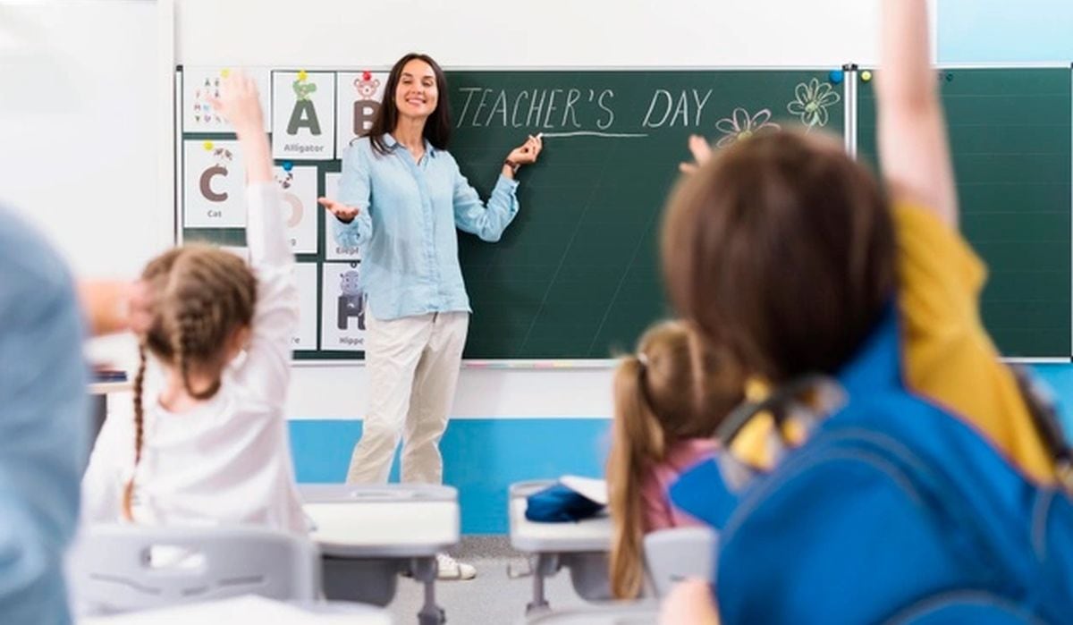 Los maestro ayudan a sus estudiantes a volar y creer en ellos mismos (Foto: Freepik)