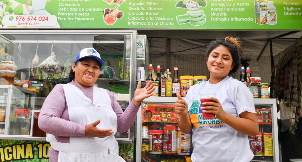Ayacuchana trabaja más de 28 años elaborando preparados medicinales y jugos verdes