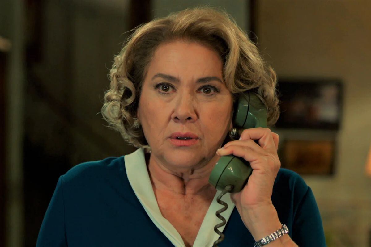 Lütfiye recibe una llamada anónima donde le confiesan que Abdülkadir asesinó a Fekeli (Foto: Tims & B Productions)