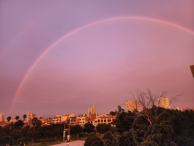 Arcoíris en Lima. Foto: Twitter