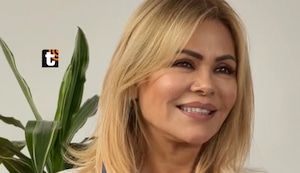 Gisela Valcárcel estuvo en el aeropuerto esperando el arribo de su nieta mayor