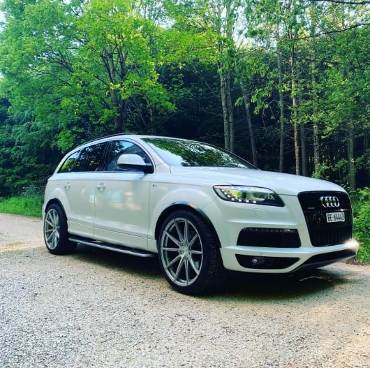 Al igual que otros modelos futuristas, Musk continúa coleccionado autos cómodos y de uso cotidiano. (Foto: AudiQ7s/ Instagram)