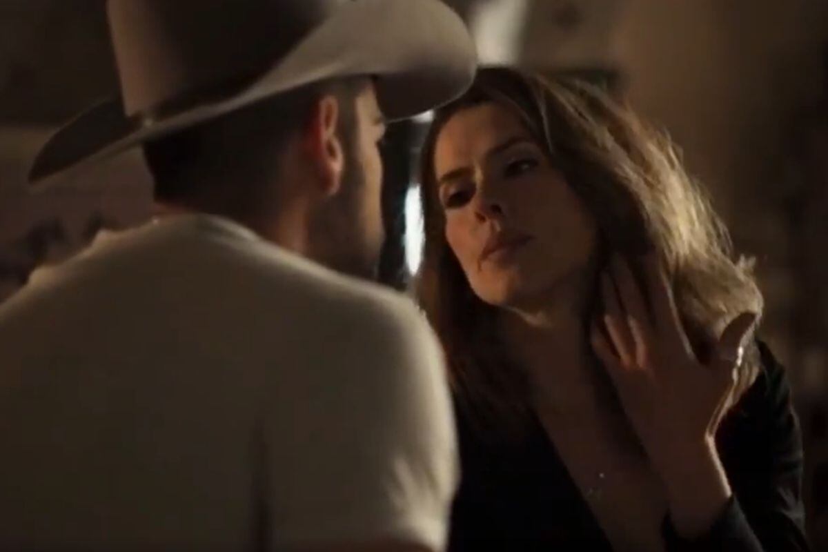 Rosario Montes no puede dejar de pensar en Juan David y va a buscarlo en la hacienda (Foto: Telemundo)