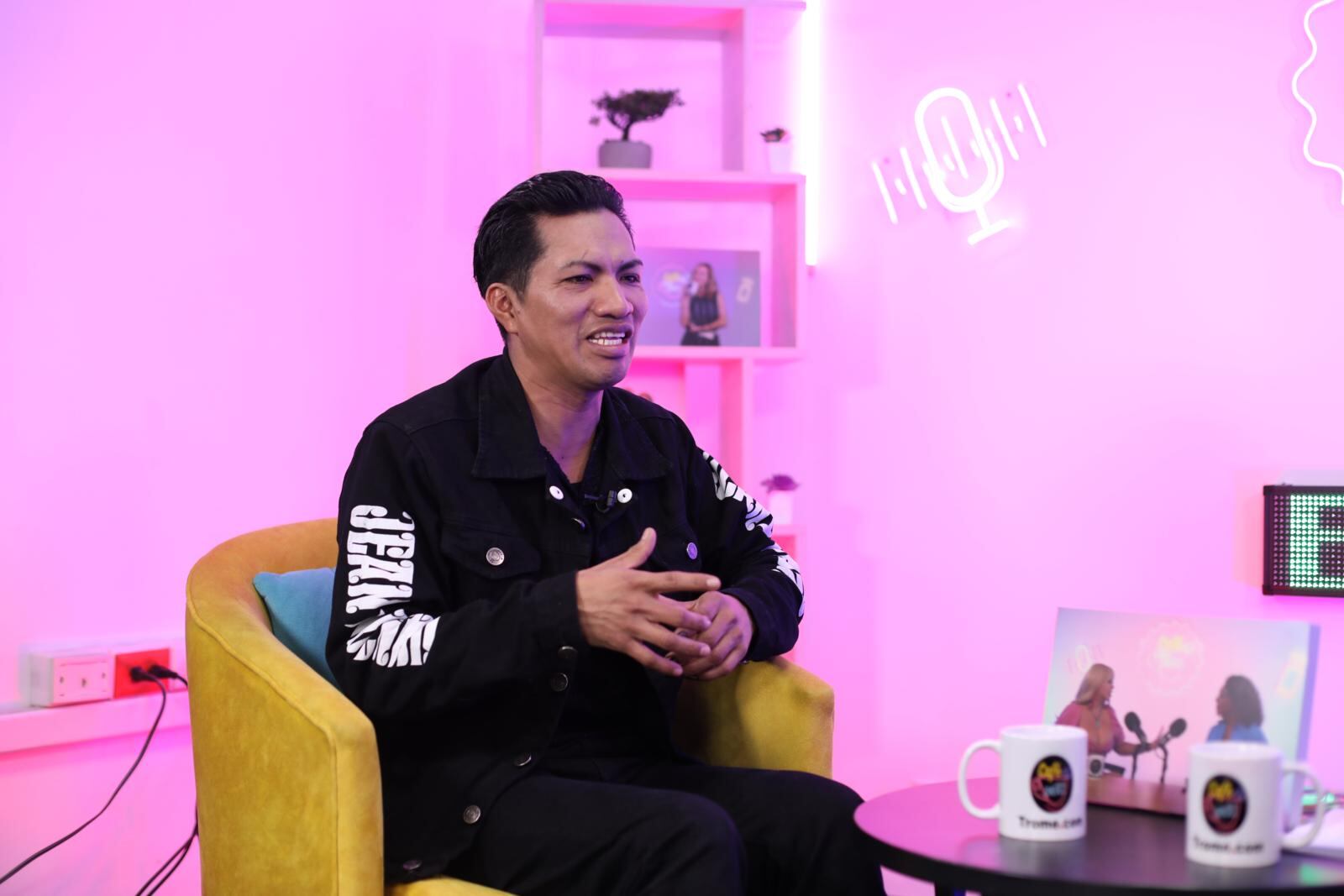 Pepino en el Café con la Chevez. Foto: Antonio Melgarejo / @photo.gec