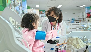 Día de la Medicina: cuatro historias de galenos en hospital del Niño