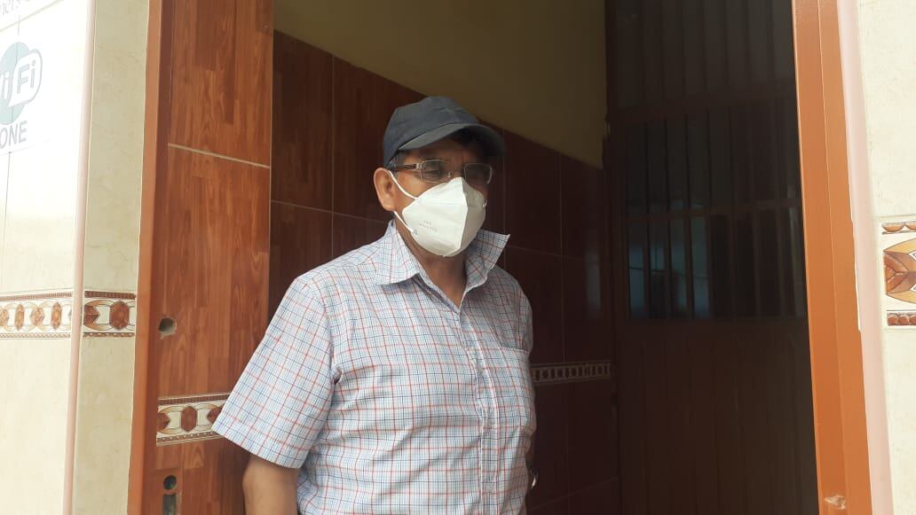 Una parejita de enamorados, que iban a ingresar a un hostal, en Villa El Salvador, fueron asaltados en recepción por dos delincuentes.